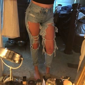 Distressed boyfriend jeans